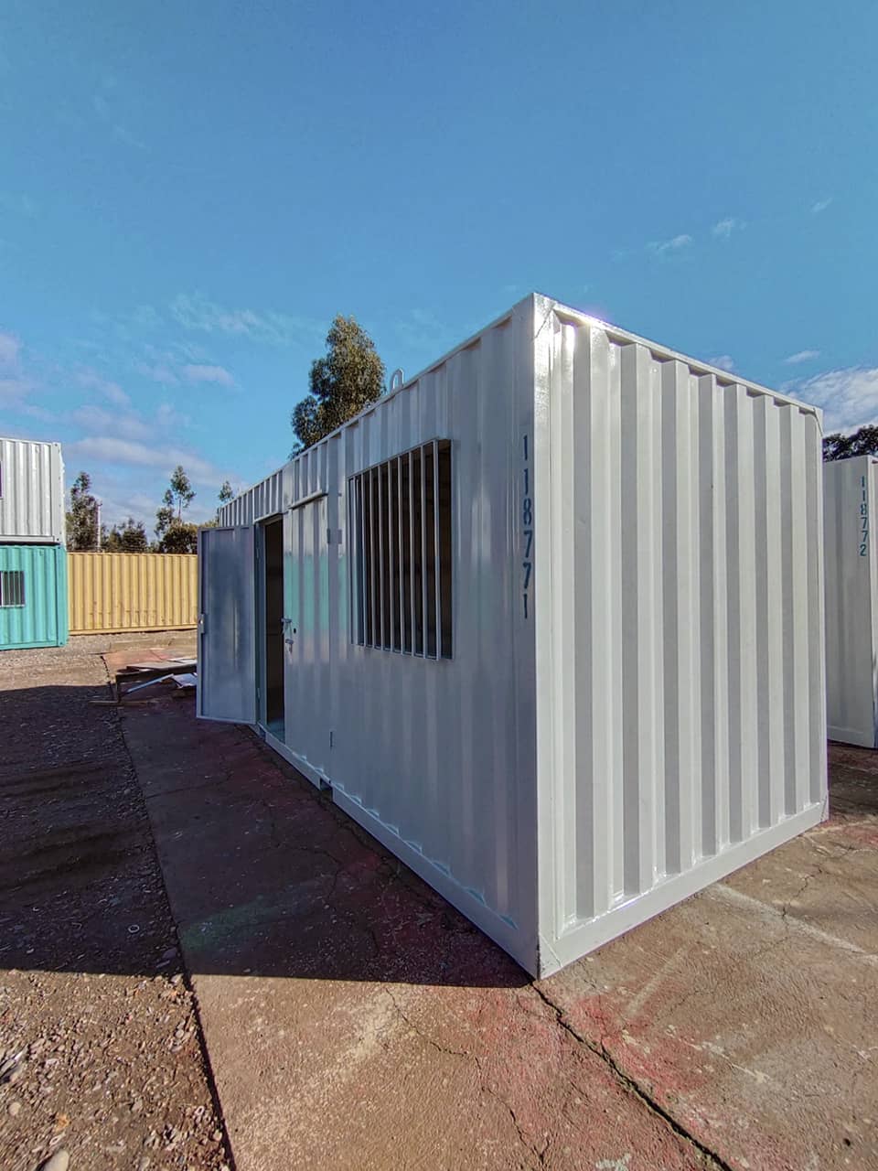 Corntainer Office with bañor 20 feet. ( Ref: 1101 )