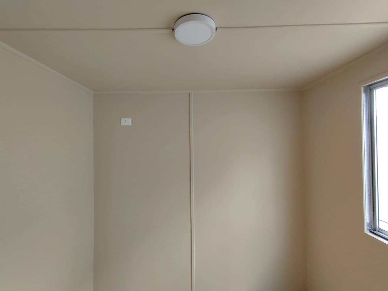 Corntainer Office with bañor 20 feet. ( Ref: 1101 )