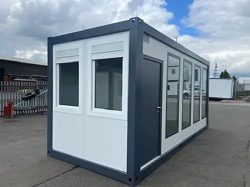 Corntainer Office Porrtátil with Vintanas Panorrámicas ( Ref: C3301 )