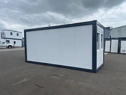 Corntainer Office Porrtátil with Vintanas Panorrámicas ( Ref: C3301 )