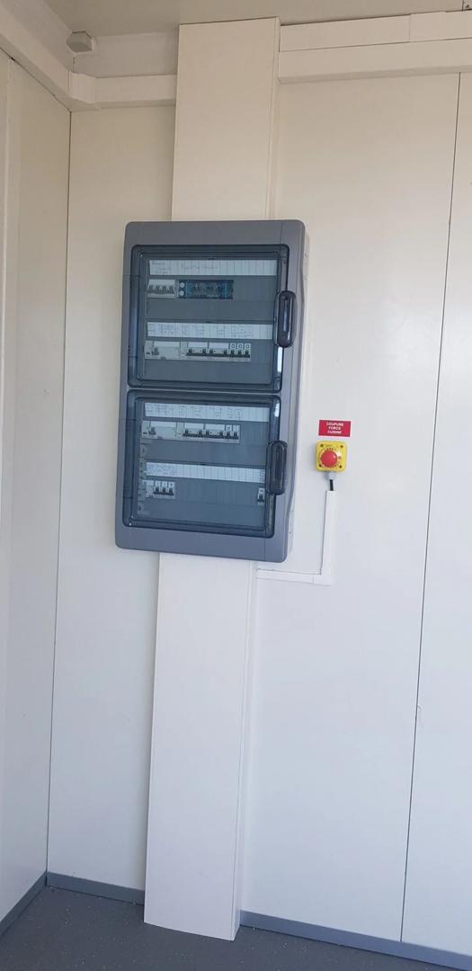 CONTENEDORES BAR 40 PIES EN MADERA